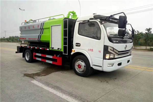 開清洗吸污車，做卑微打工人，做自己人生的奮斗者