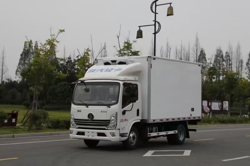 藍牌國六陜汽德龍冷藏車合規(guī)車型來了， 重要通知：藍牌車型新法規(guī)，新政策！不超重，上牌無憂