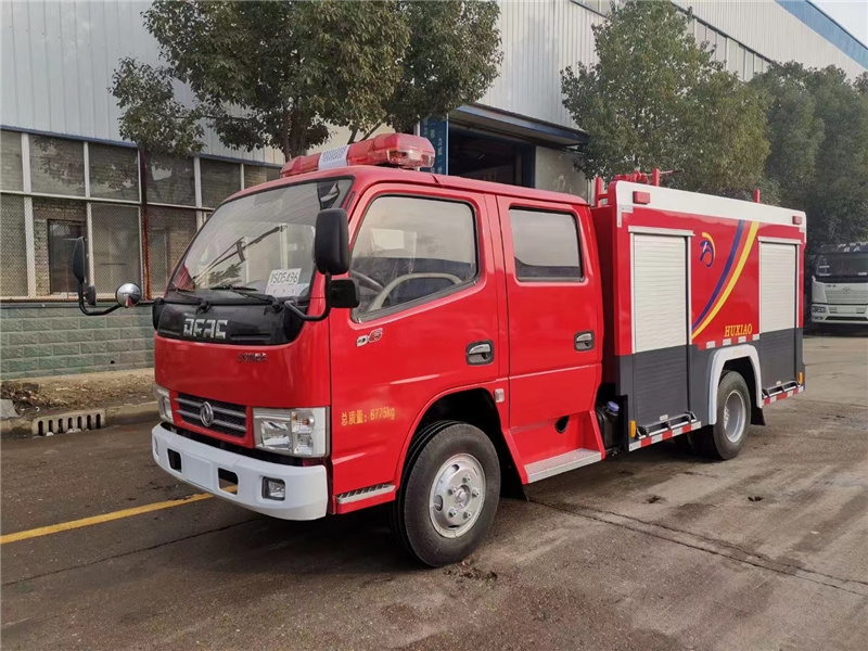 程力水罐消防車遠程消防帶PS20消防炮，射程45米滅火效率高，可疾速火場展開滅火戰役，撲救種種，是理想的消防配備